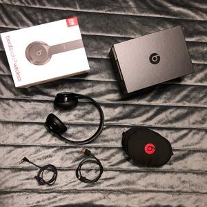 Beats solo 3 wireless